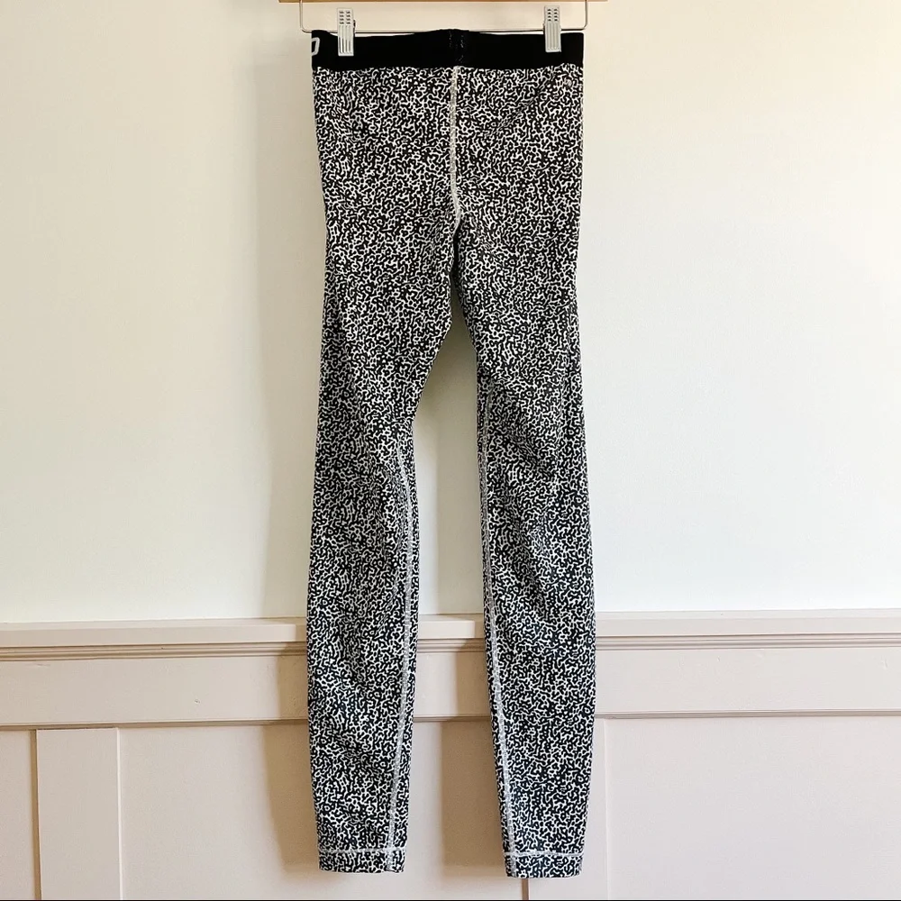 Nike Pro Mezzo Print Women’s Running Tights Black White Leggings Pattern Small - Picture 5 of 9